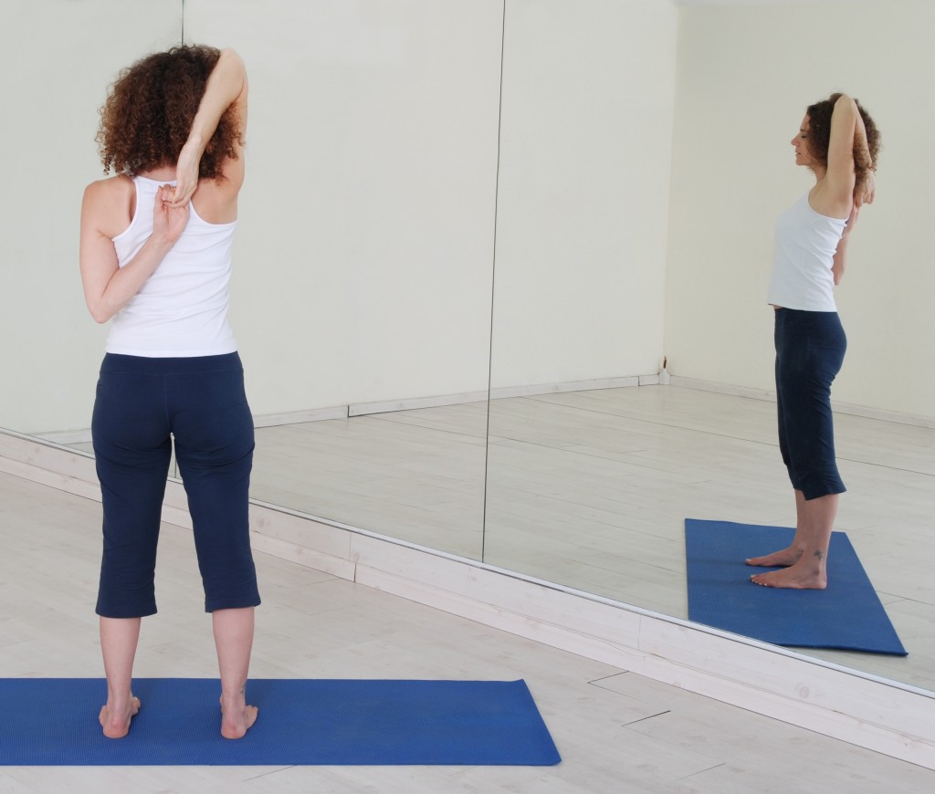 תנוחות ותרגילי יוגה: Yoga postures asana asanas Tadasana Gomukhasana